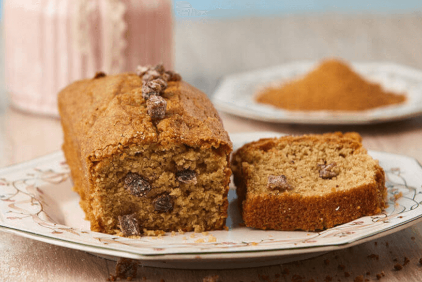 Cake au citron et aux dattes coupées